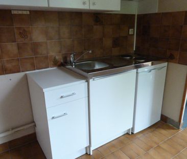 Location Appartement 1 pièce 36m² - Photo 2