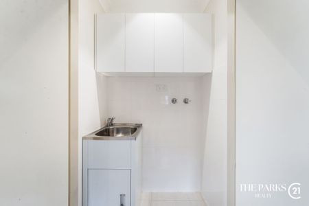 Beautiful Two Bedroom Granny Flat - Photo 3