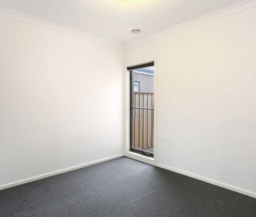 Simply Stunning! - Photo 2