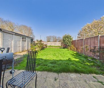 Gladstone Avenue, Twickenham, TW2 - Photo 4