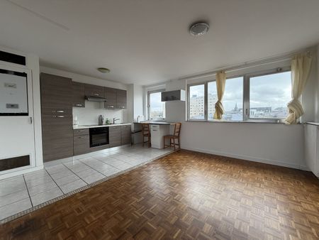 Location Appartement 3 pièces 79m² VALENCIENNES 59300 - Photo 3