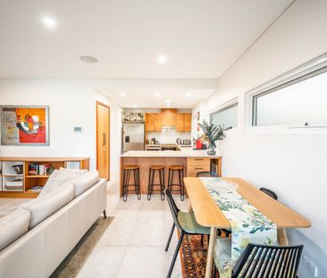 Executive living in the best location. - Photo 6