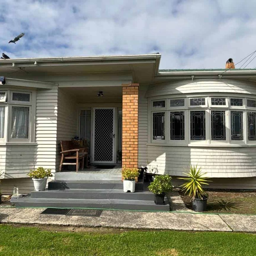 Excellent location - Photo 1