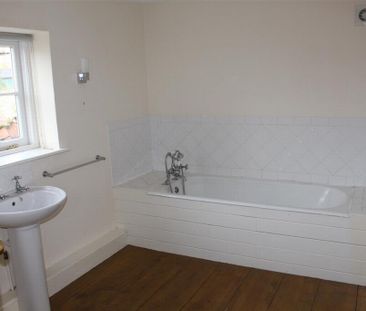 Holt Road, Letheringsett, NR25 7AR - Photo 4