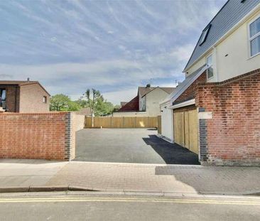 St. Marys Road, Portsmouth, PO1 - Photo 1