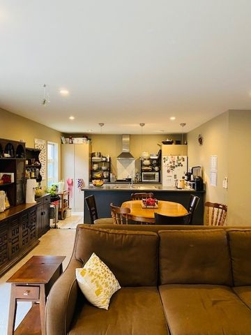 91 Purchas Street, Edgeware - Photo 2