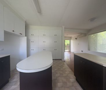 3 Bed home in central location - Photo 5