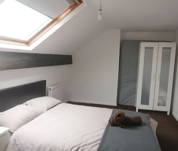 2 Bed End Terrace, Aviary Grove, LS12 - Photo 5