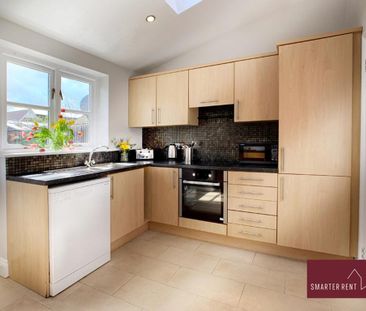 2 bedroom semi-detached house to rent - Photo 5