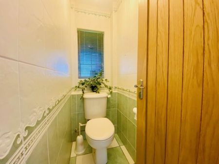 4 bedroom detached bungalow to rent - Photo 4