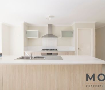 MUST SEE IN ELLENBROOK - Photo 3