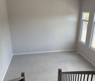 For Lease - 351 Les Emmerson Drive, Barrhaven, Ontario - Photo 1