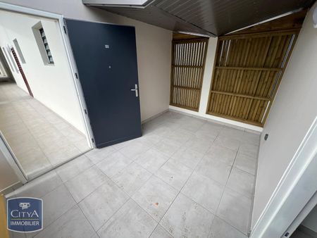 Location Appartement 3 pièces 63m² ST PIERRE 97410 - Photo 4