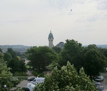T4 en duplex avec parking - Champ de Juillet - Photo 4