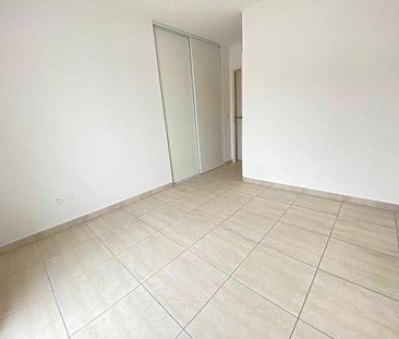 Location appartement récent 3 pièces 64 m² à Saint-Gély-du-Fesc (34980) - Photo 3