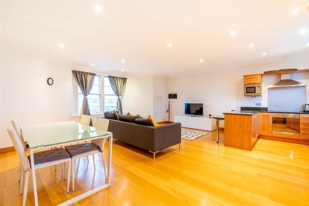 2 bed apartment to rent in Grainger Street, City Centre, NE1 - Photo 1