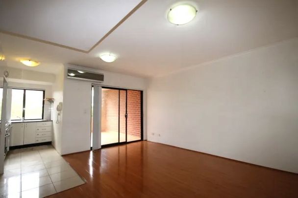 Two bedroom apartment on the main street of Campsie - Photo 1