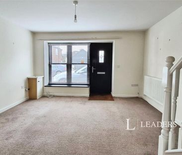 1 bedroom semi-detached house to rent - Photo 1