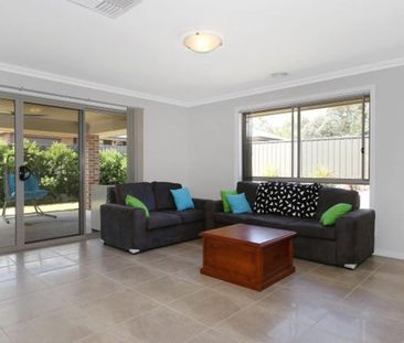 Modern Family Home in Murray Park Estate - Comfort, Space & Style - Photo 2