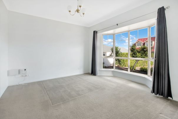 Spacious, Private & Perfectly Positioned - Photo 1