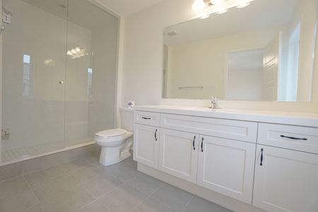 For Lease - 3328 Thunderbird Promenade, Pickering, Ontario - Photo 5