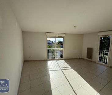 Location Appartement 1 pièce 32m² ANGOULEME 16000 - Photo 2
