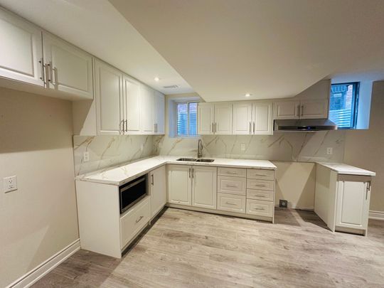 For Lease - 39 Lampman Crescent, Brampton, Ontario - Photo 1