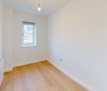 3 bedroom terraced house to rent - Photo 6