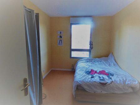 Location Appartement 3 pièces 74m² CLERES 76690 - Photo 4