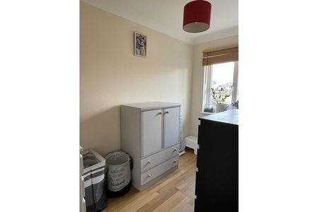 2 bedroom semi-detached house to rent - Photo 3