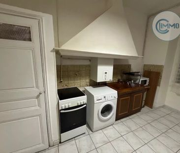 Location Appartement 1 pièce 37m² NICE 06000 - Photo 4