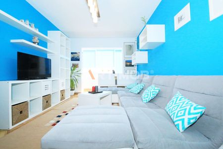 Inchiriez apartament mobilat trei camere pe 6 luni - Photo 2