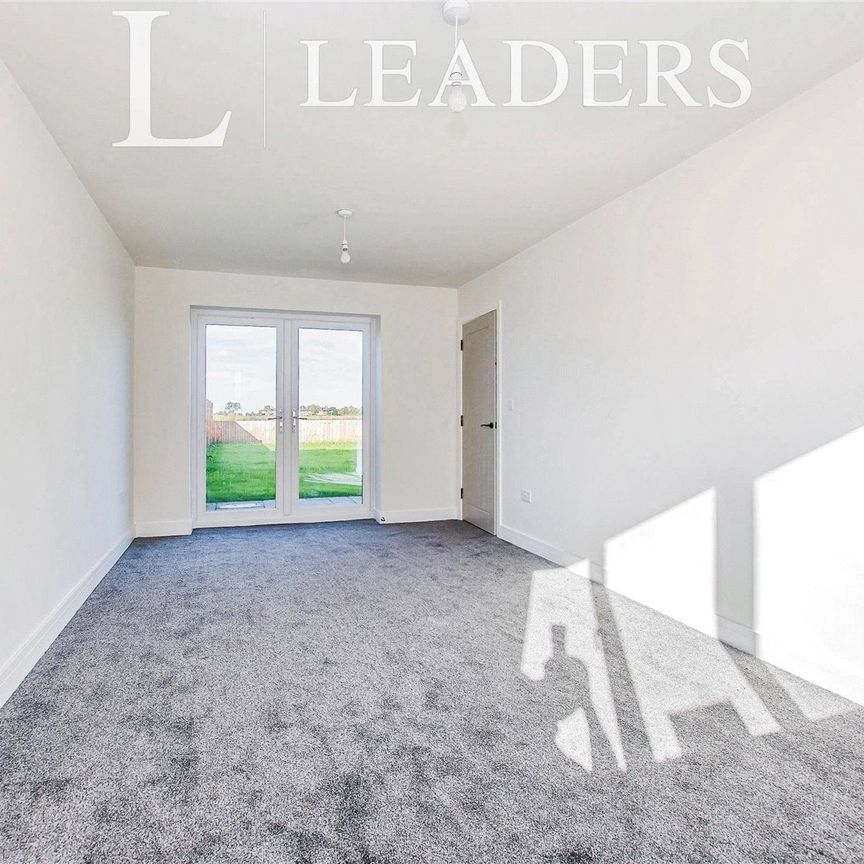 3 bedroom house to rent Tulip Road, Quadring, Spalding, PE11 - Photo 1