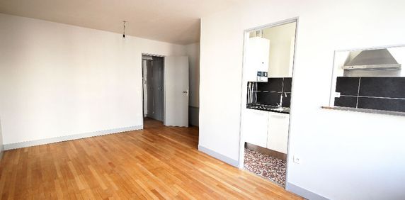 Appartement - 1 Pièce - 30.02m² - COURBEVOIE BECON - Photo 2