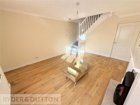2 bedroom semi-detached house to rent - Photo 2