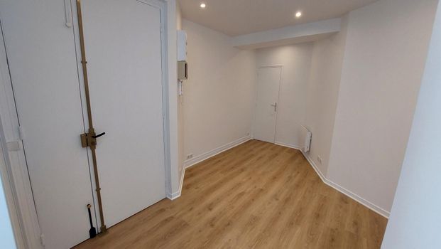 location Appartement T1 DE 17.15m² À PARIS - Photo 1