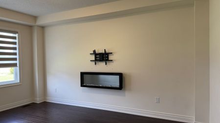 For Lease - 172 Bloomfield Crescent, Cambridge, Ontario - Photo 3
