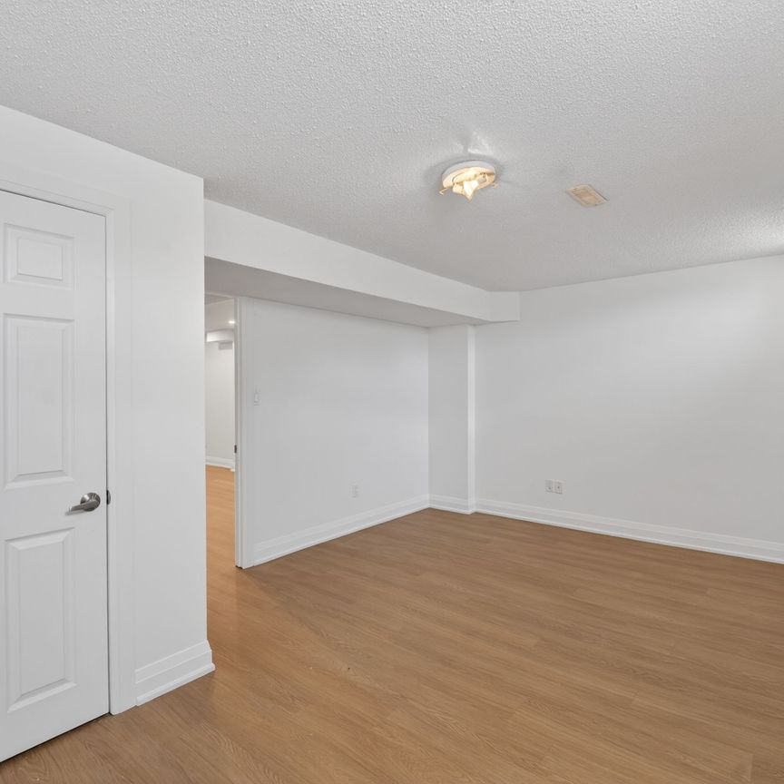 For Lease - 5058 Oscar Peterson Boulevard, Mississauga, Ontario - Photo 1