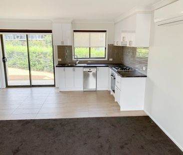 Low Maintenance 1 Bedroom Home - Photo 2