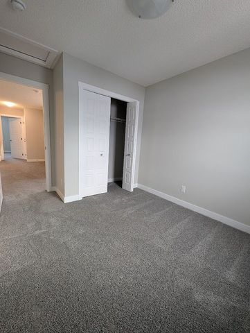 602 Wolf Willow Blvd Southeast, Calgary - Photo 4