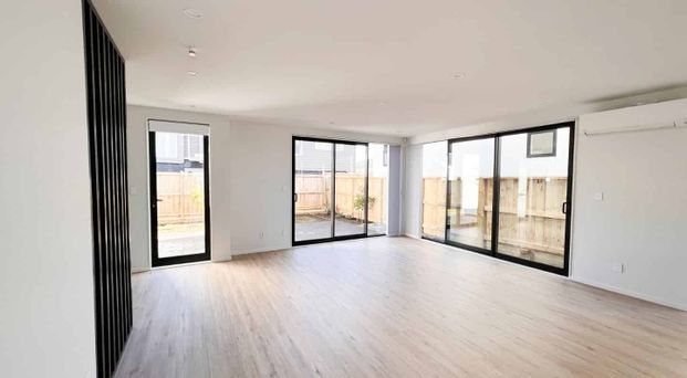 Stylish 4 Bedroom with Study Home in Prime Hillsborough Location - Photo 1