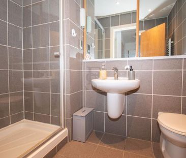 1 bedroom flat to rent - Photo 2