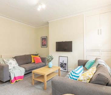 45 Headingley Avenue, Headingley, Leeds, LS6 3ER - Photo 1