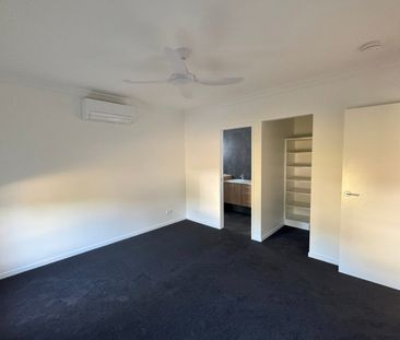 21 Norfolk Street, Russell Island, Qld 4184 - Photo 5