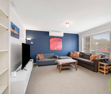 Low-Maintenance Comfort with Modern Touches - Photo 6