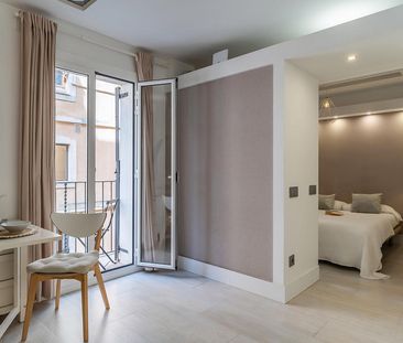 Lovely One-Bedroom Apartment With Balcony Just Two Minutes from Beach - Photo 6