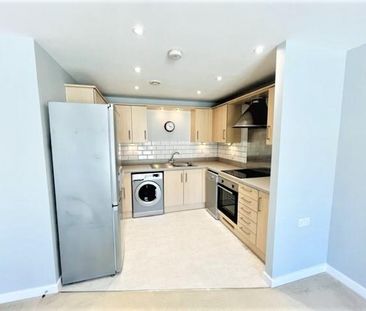 2 bedroom flat to rent - Photo 4