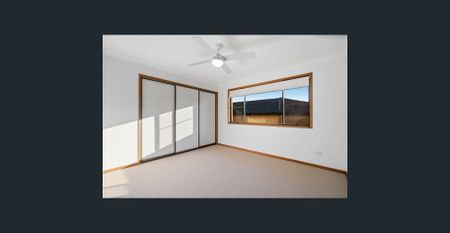 FLEXIBLE RENTAL OPTIONS DUAL LIVING OPPORTUNITY - with 2 kitchens - Photo 4