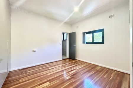 2 Broughton Road, - Photo 5