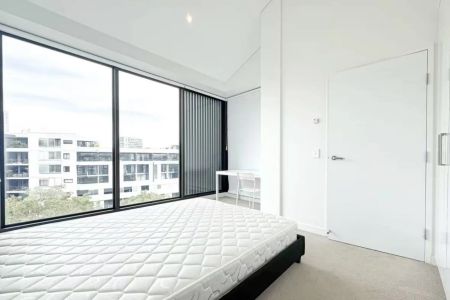 Sophisticated Resort-Style Living in a Prime Inner-City Setting | Partially Furnished - Photo 4